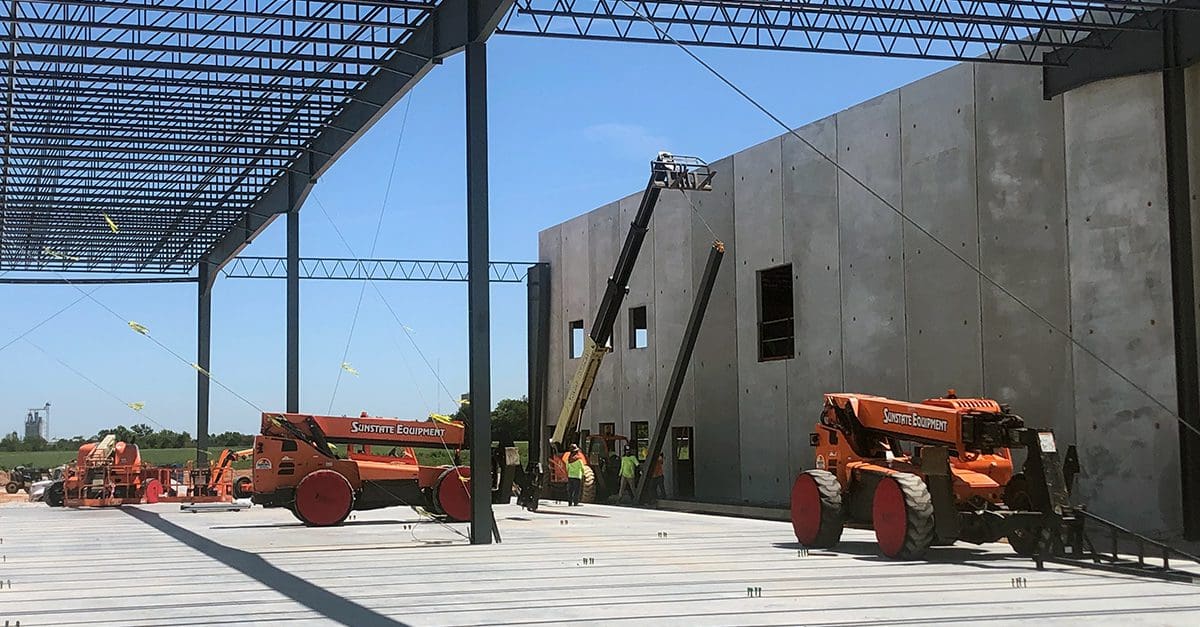 Mobile cranes at tilt wall construction